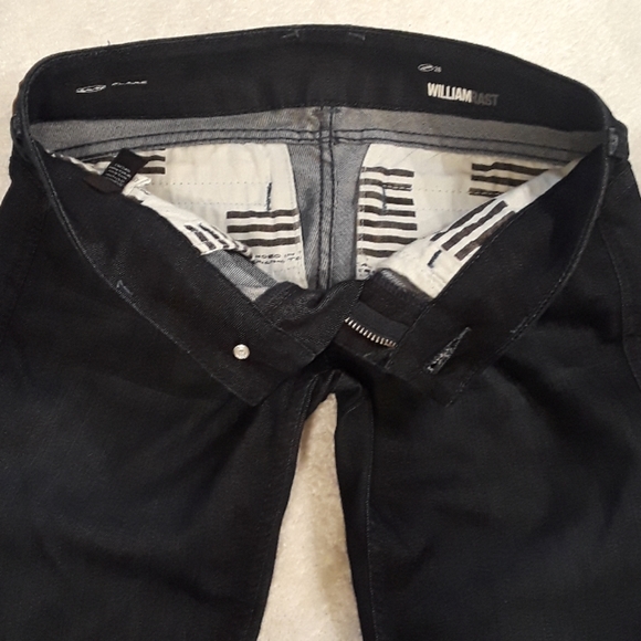 "William Rast" Savoy Flare Jeans. Womens Size: W26x32L - Picture 7 of 8